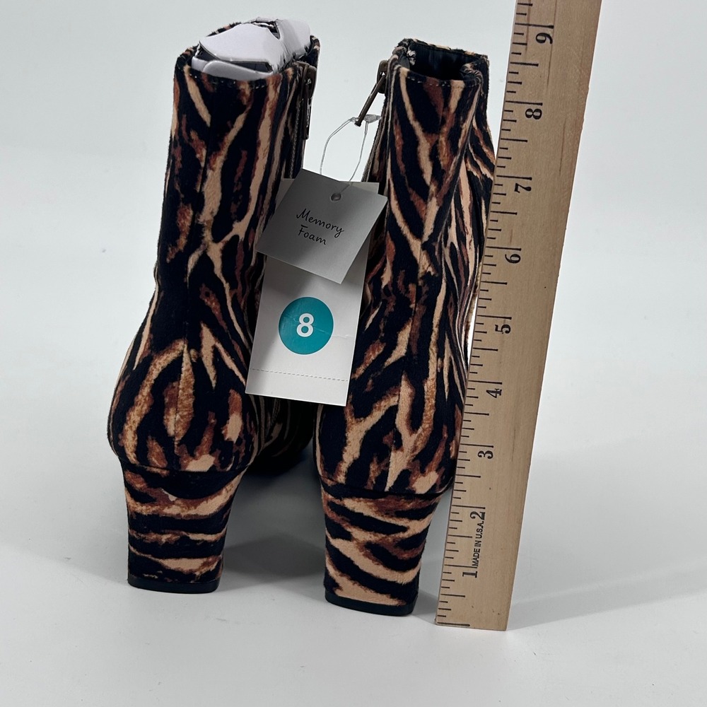 Target Women Brown Tigris Tiger Print Pointed Toe Block Heel Ankle Boots 8 - Picture 4 of 5